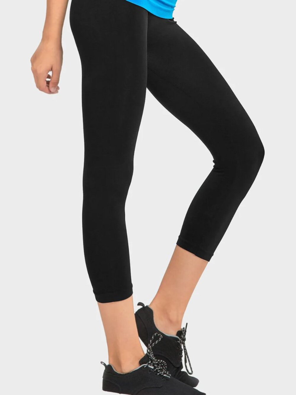 $5 SALE Women's Seamless Nylon Blend Capri Leggings Unlined EX004 Black